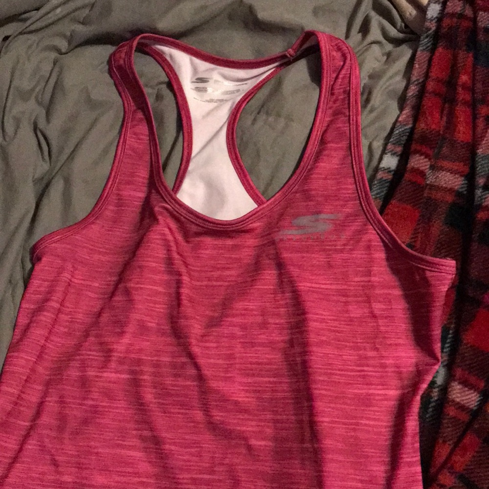 Sketchers Razorback tank top